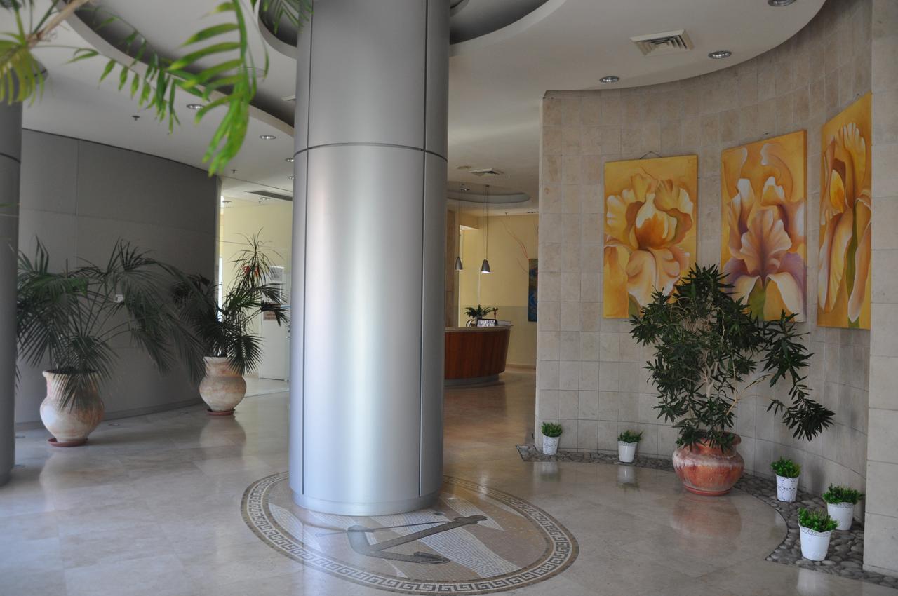 Sky Home Luxury Apartment With Sea View Бат Ям Екстериор снимка
